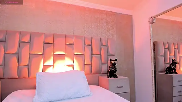 EmmaTorres  online show from 11-03-25, 07:59