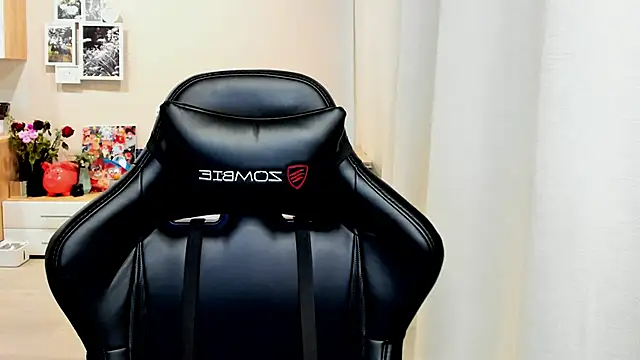 Sm0ly online show from 10-17-25, 02:37