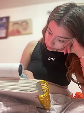 Cloew Marz online show from 11-30-25, 04:55