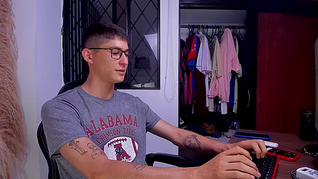 Jaack str online show from 11-21-25, 10:41