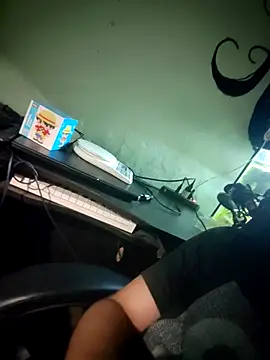 anturo1566 online show from 12-04-25, 03:49