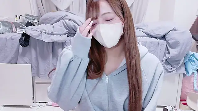  chanMOMO  online show from 09-30-25, 04:12