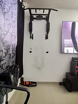 Snapshot of LatinMar chatting on 01-27-25, 01:19 LatinMar online show from 01-27-25, 01:19