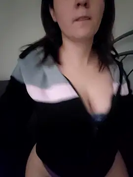 lolitalamasbonita01 online show from 01-11-26, 04:45