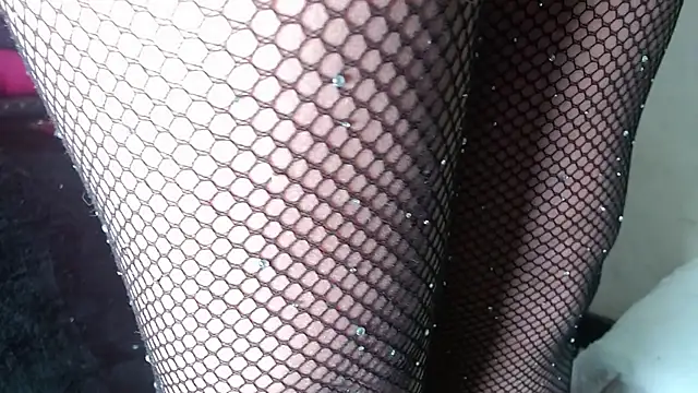 Snapshot of Kazsandraa chatting on 10-19-25, 03:18 Kazsandraa online show from 10-19-25, 03:18