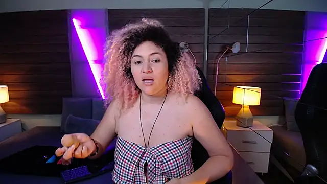 Kateryn  online show from 01-31-25, 06:57