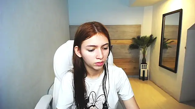 Snapshot of liseth_fox chatting on 01-04-25, 12:38 liseth fox online show from 01-04-25, 12:38