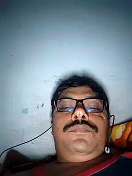 Snapshot of Srmotrs chatting on 02-07-26, 06:33 Srmotrs online show from 02-07-26, 06:33