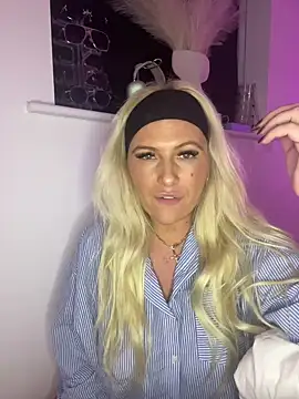 Arabellalee23 online show from 01-07-25, 11:14