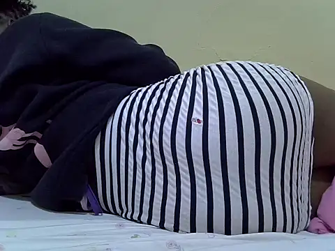 sweetangel41 online show from 09-11-25, 01:44