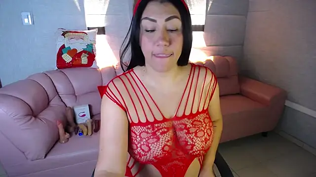 Snapshot of Lunna_boobs chatting on 12-11-24, 04:18 Lunna boobs online show from 12-11-24, 04:18