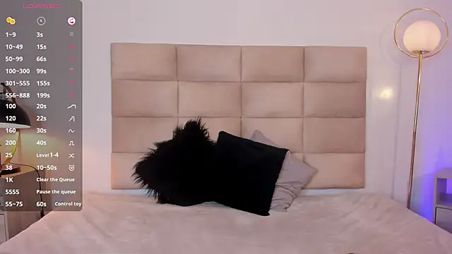 Snapshot of AngelyRosse1 chatting on 03-10-25, 04:17 AngelyRosse1 online show from 03-10-25, 04:17