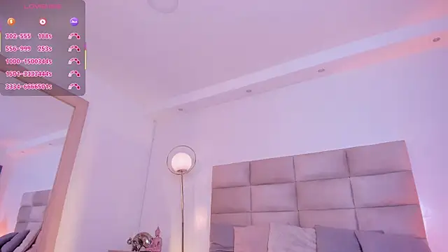 Snapshot of AngelyRosse1 chatting on 10-13-25, 03:39 AngelyRosse1 online show from 10-13-25, 03:39