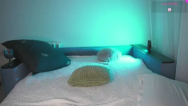 Snapshot of kiramirass chatting on 02-09-25, 03:56 kiramirass online show from 02-09-25, 03:56