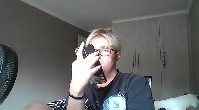 Snapshot of bisexualboy05 chatting on 02-10-25, 12:29 bisexualboy05 online show from 02-10-25, 12:29