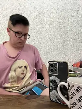 Snapshot of bisexualboy05 chatting on 09-25-25, 08:23 bisexualboy05 online show from 09-25-25, 08:23