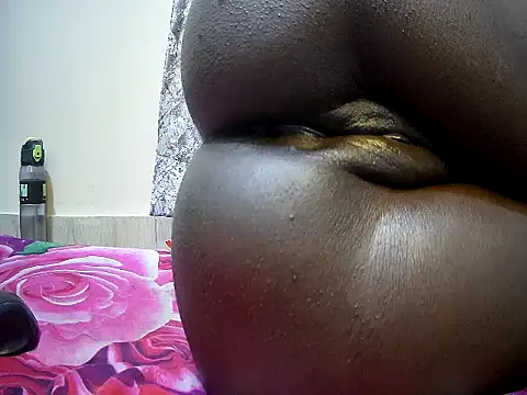 Snapshot of dadys_toy chatting on 02-28-25, 08:53 dadys toy online show from 02-28-25, 08:53