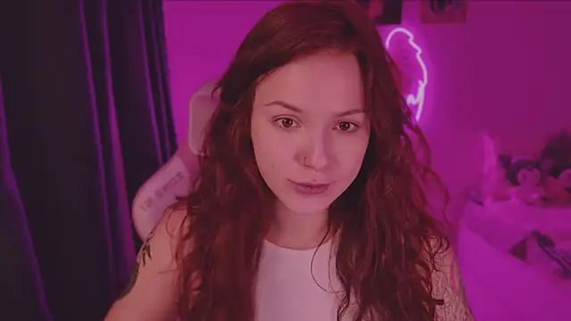 Snapshot of Elsie_Ginger chatting on 12-10-24, 09:22 Elsie Ginger online show from 12-10-24, 09:22