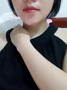 Snapshot of Sexyass13 chatting on 10-10-25, 05:06 Sexyass13 online show from 10-10-25, 05:06