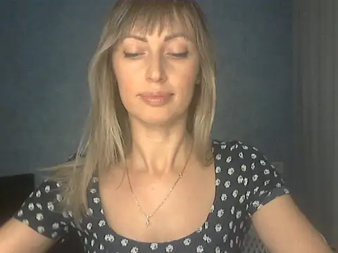 EffectMaya online show from 12-21-25, 04:14