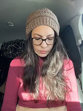 BeautifulMesss online show from 12-15-25, 04:22