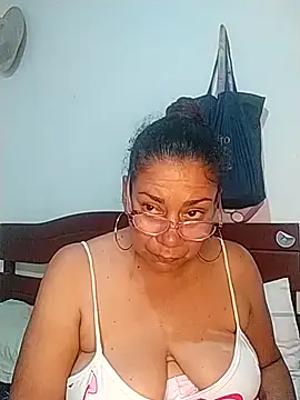 Snapshot of sorbetico_perverse chatting on 03-19-25, 06:12 sorbetico perverse online show from 03-19-25, 06:12