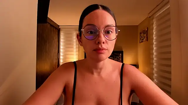 Snapshot of anabel_025 chatting on 01-08-26, 12:51 anabel 025 online show from 01-08-26, 12:51