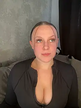 Snapshot of riri_bstvx chatting on 02-22-25, 01:02 riri bstvx online show from 02-22-25, 01:02