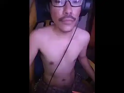 cloudyth1994 online show from 03-06-26, 08:22