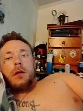 Snapshot of dadyyD95 chatting on 04-10-26, 12:21 dadyyD95 online show from 04-10-26, 12:21