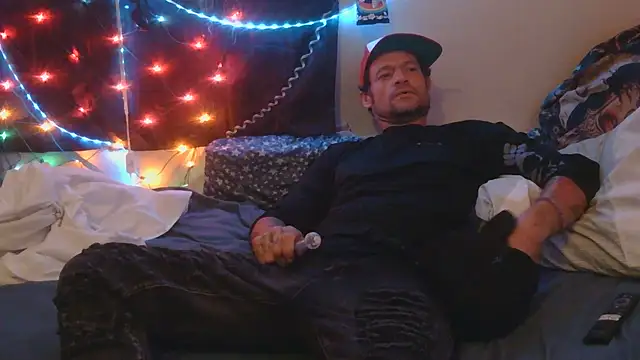 TheOneYouLove69 online show from 10-08-25, 04:43