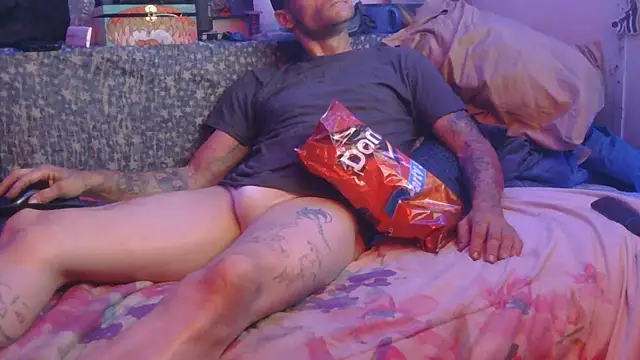 TheOneYouLove69 online show from 11-16-25, 06:08