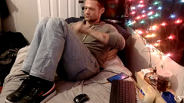 TheOneYouLove69 online show from 01-05-26, 07:39