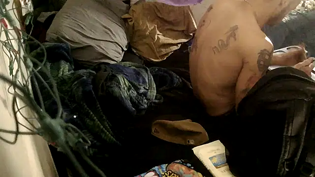 TheOneYouLove69 online show from 04-21-26, 08:12