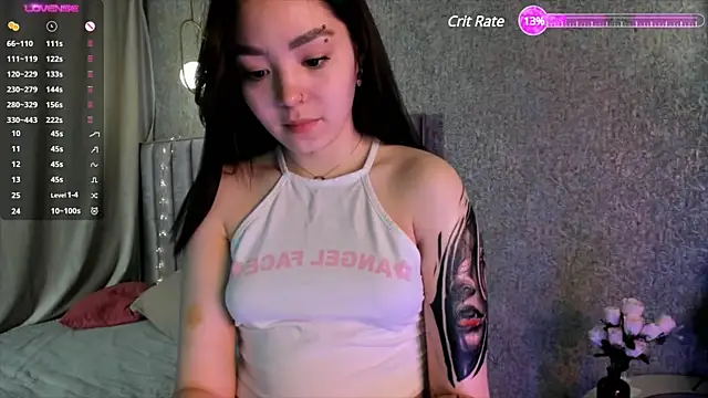 Snapshot of TaiteGloss chatting on 03-10-25, 04:14 TaiteGloss online show from 03-10-25, 04:14