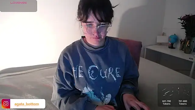 NewAgatha Bolton online show from 12-13-25, 11:32