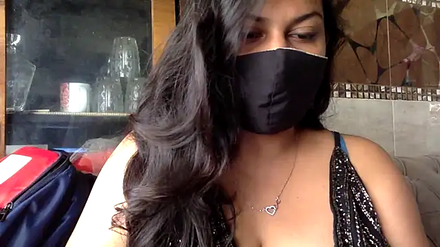 Snapshot of HaaniKaur chatting on 05-11-26, 07:58 HaaniKaur online show from 05-11-26, 07:58