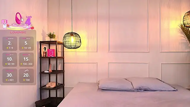 Snapshot of luandy chatting on 12-17-25, 08:04 luandy online show from 12-17-25, 08:04