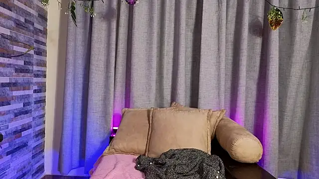 Hairyandsexysalma online show from 10-09-25, 06:33