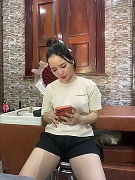 LiLi-Kirix99 online show from 05-27-26, 02:08
