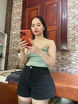 Snapshot of LiLi-Kirix99 chatting on 07-12-26, 09:00 LiLi-Kirix99 online show from 07-12-26, 09:00