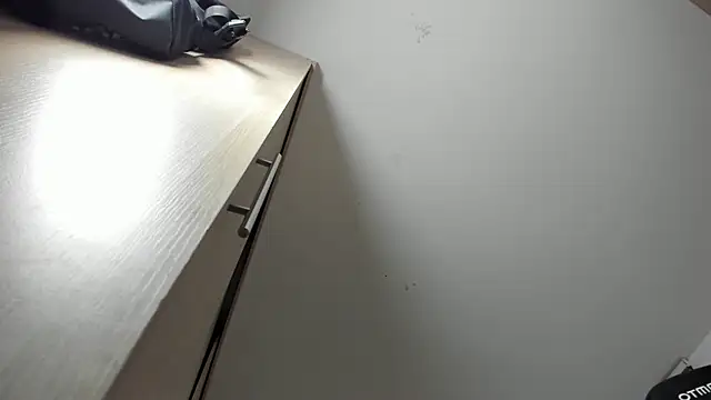 Snapshot of mateoleonee chatting on 12-22-25, 08:17 mateoleonee online show from 12-22-25, 08:17