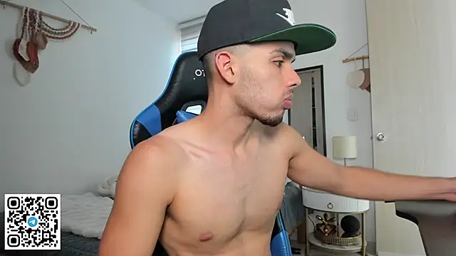 Snapshot of mateoleonee chatting on 01-08-26, 06:54 mateoleonee online show from 01-08-26, 06:54