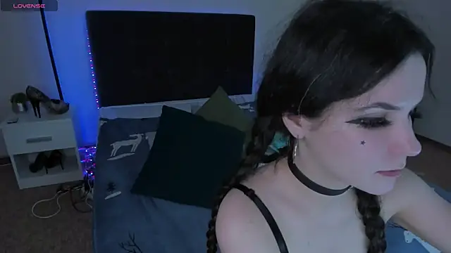 CassieEvans online show from 12-15-24, 06:40