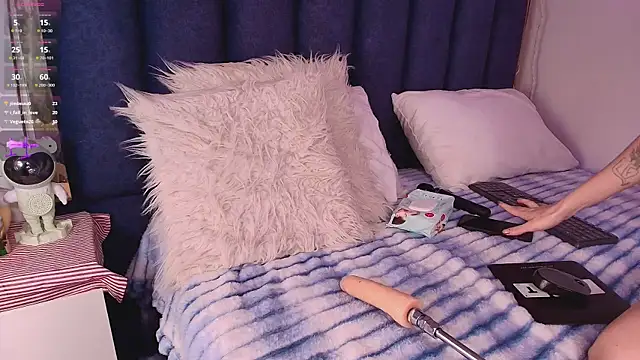 AmberMoss  online show from 01-29-25, 06:54