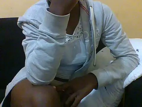 Snapshot of ebonyvalleria1 chatting on 10-29-25, 07:59 ebonyvalleria1 online show from 10-29-25, 07:59