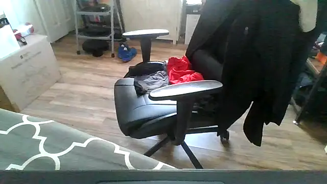 Willie8762 online show from 03-13-26, 07:53