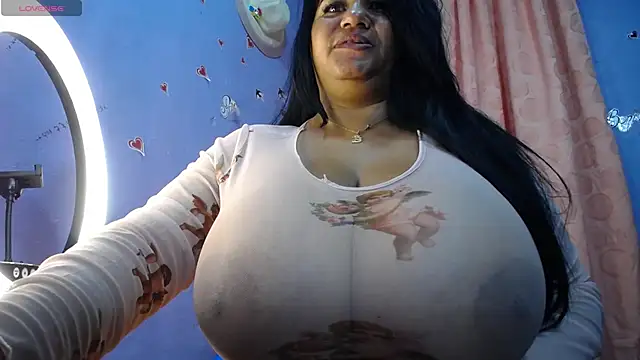 Snapshot of _sonia_bigboobs chatting on 02-06-25, 12:48 sonia bigboobs online show from 02-06-25, 12:48
