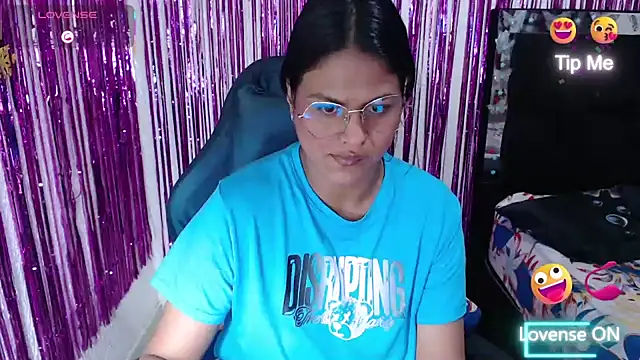 SweetAlmaa online show from 02-22-26, 12:26