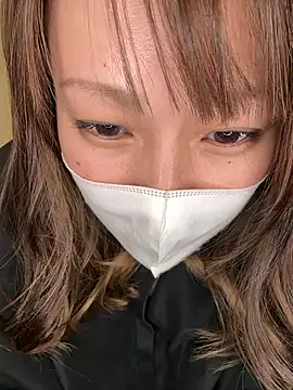 Snapshot of annna_annna_2024 chatting on 10-10-25, 01:32 annna annna 2024 online show from 10-10-25, 01:32